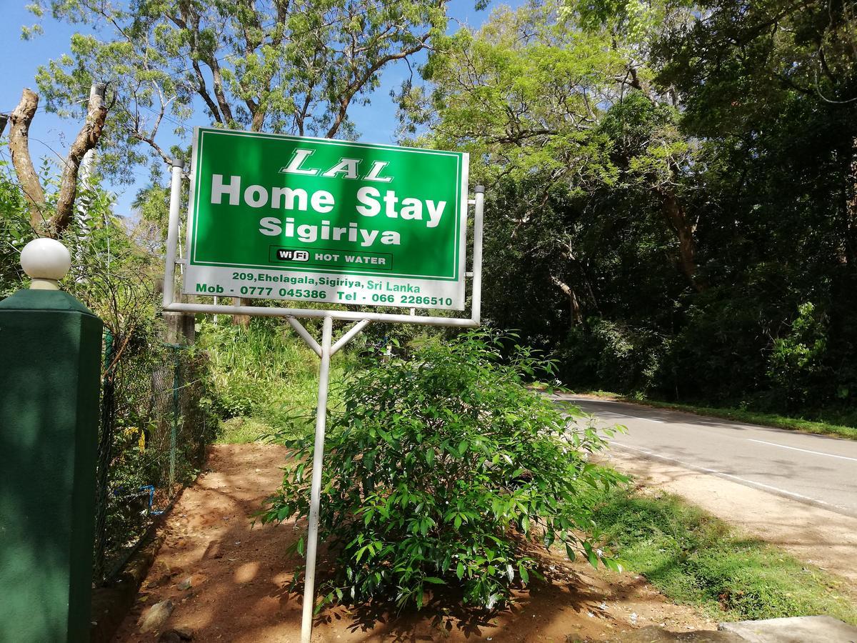 Lal Home Stay Σιγκιρίγια Εξωτερικό φωτογραφία