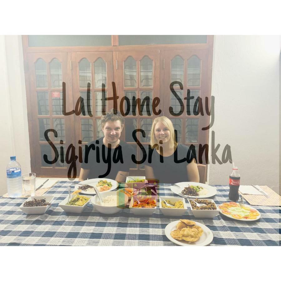 Lal Home Stay Σιγκιρίγια Εξωτερικό φωτογραφία